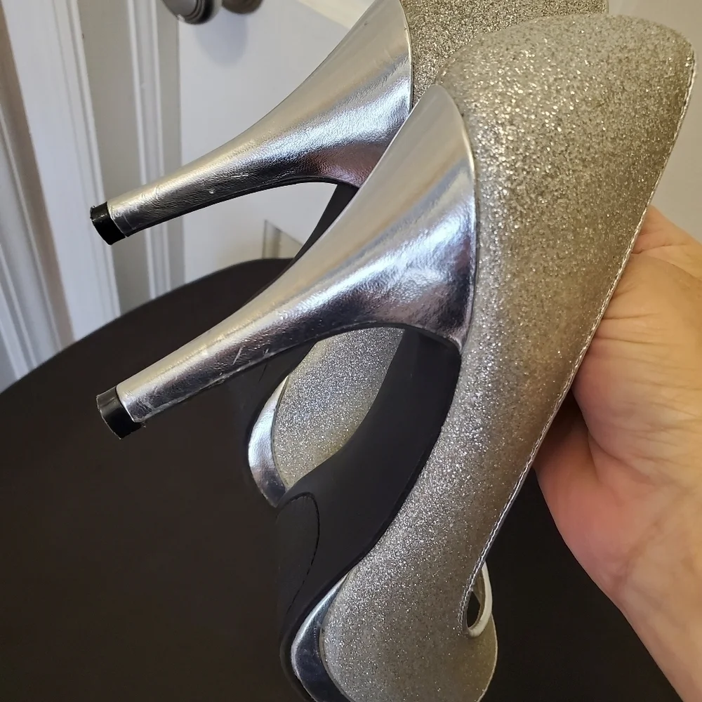 Rampage Silver Glitter Peeptoe Gracee Heel…